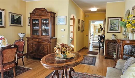 Favaro Veneto Centro – Attico luminoso con terrazza abitabile, ascensore e garage